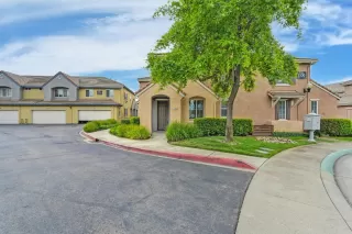 Photo #1: 225045944 Listing