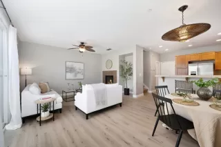 Photo #6: 225045944 Listing