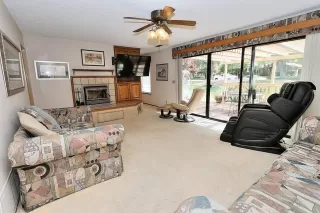 Photo #5: 225046639 Listing 