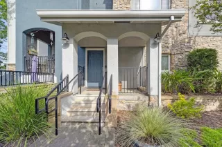 Photo #1: 225046903 Listing