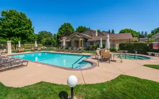 Photo #3: 225048798 Listing