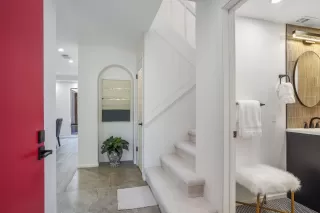 Photo #4: 225049015 Listing