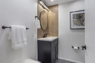 Photo #5: 225049015 Listing