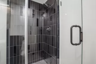 Photo #6: 225049015 Listing