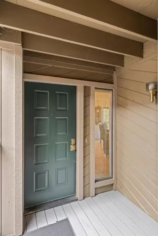 Photo #3: 225049081 Listing