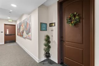 Photo #4: 225049572 Listing 