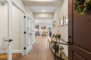 Photo #6: 225049572 Listing 