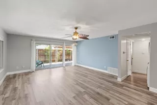 Photo #2: 225050108 Listing 