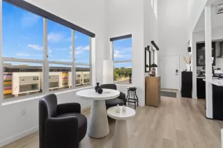 Photo #1: 225050789 Listing