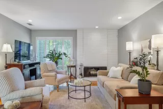 Photo #1: 225050822 Listing 