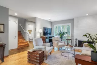 Photo #2: 225050822 Listing 