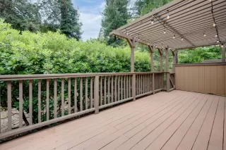 Photo #1: 225051068 Listing 