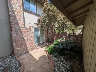 Photo #3: 225051101 Listing