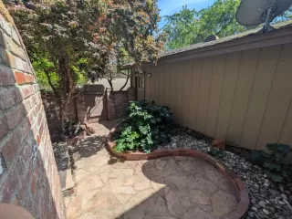 Photo #4: 225051101 Listing