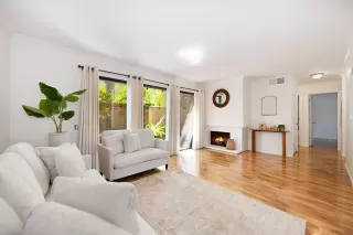 Photo #1: 225051785 Listing 