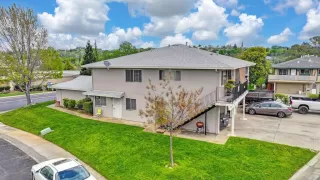 Photo #2: 225053109 Listing