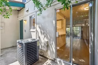 Photo #2: 225053463 Listing