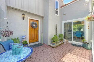 Photo #3: 225054009 Listing 