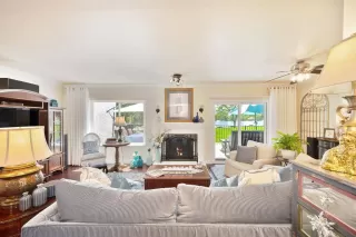 Photo #6: 225054009 Listing 