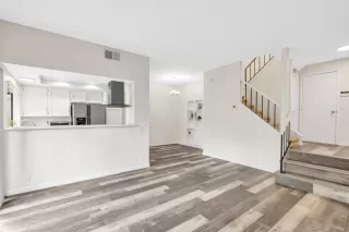 Photo #6: 225054114 Listing 