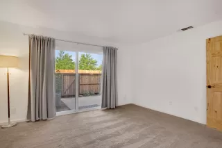 Photo #4: 225054348 Listing 