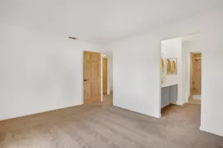 Photo #6: 225054348 Listing 