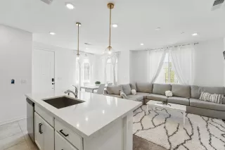 Photo #3: 225054539 Listing 