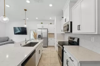 Photo #4: 225054539 Listing 