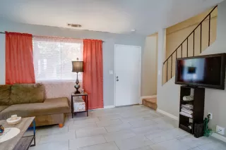 Photo #4: 225055138 Listing