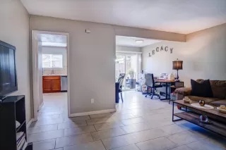 Photo #6: 225055138 Listing