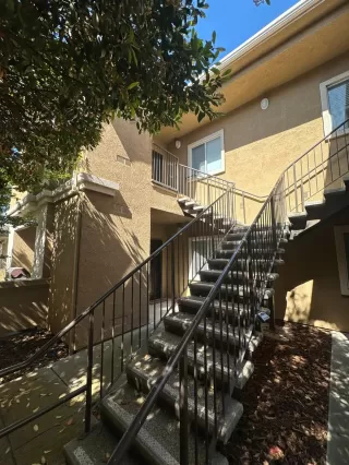 Photo #1: 225055530 Listing 