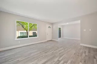 Photo #2: 225055700 Listing