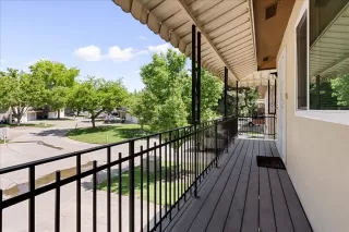 Photo #6: 225055774 Listing 