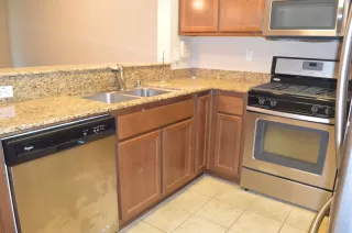 Photo #3: 225056238 Listing 