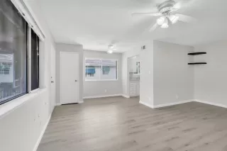 Photo #6: 225056629 Listing