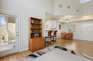 Photo #3: 225056773 Listing 