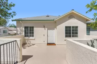 Photo #3: 225056853 Listing 