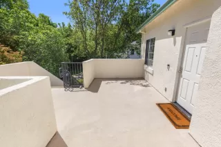 Photo #4: 225056853 Listing 