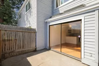 Photo #2: 225057692 Listing