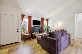 Photo #5: 225057795 Listing 