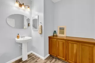 Photo #5: 225058372 Listing