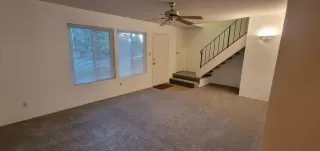 Photo #2: 225059015 Listing 