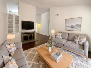 Photo #1: 225059198 Listing 