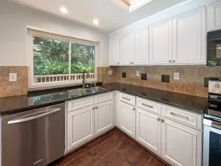 Photo #5: 225059198 Listing 