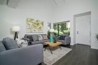 Photo #4: 225059644 Listing