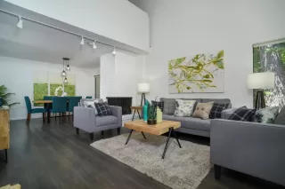 Photo #5: 225059644 Listing