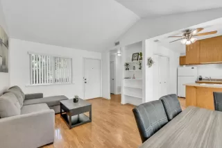 Photo #4: 225059817 Listing 