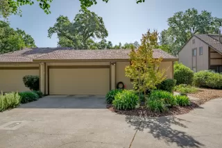 Photo #1: 225060137 Listing