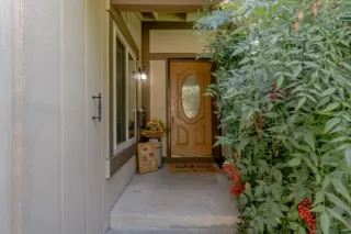 Photo #4: 225060137 Listing