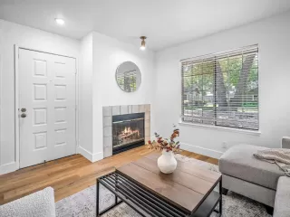 Photo #1: 225060655 Listing 